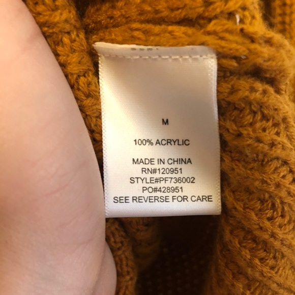 Mustard Sweater - Picture 4 of 4